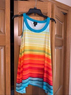 Worthington Teal and White Crewneck Top